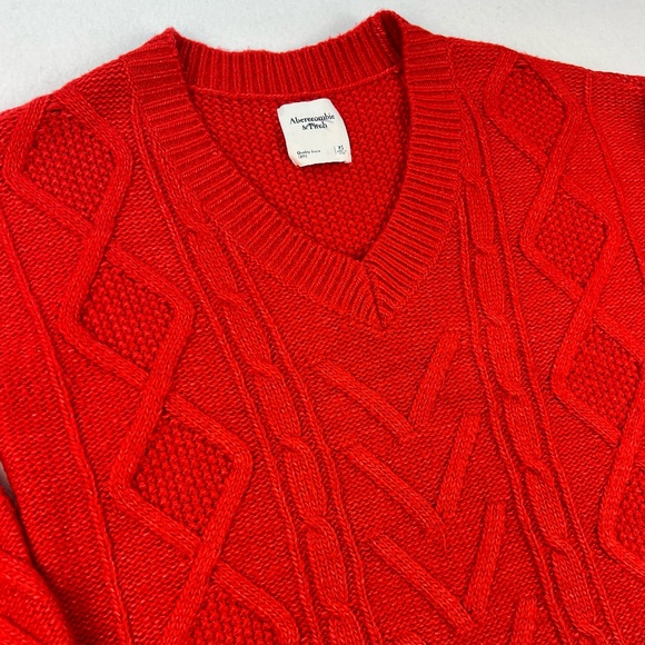 Abercrombie & Fitch Red Sweater Womens XS Cable Knit Fisherman Christmas Holiday - Picture 1 of 9